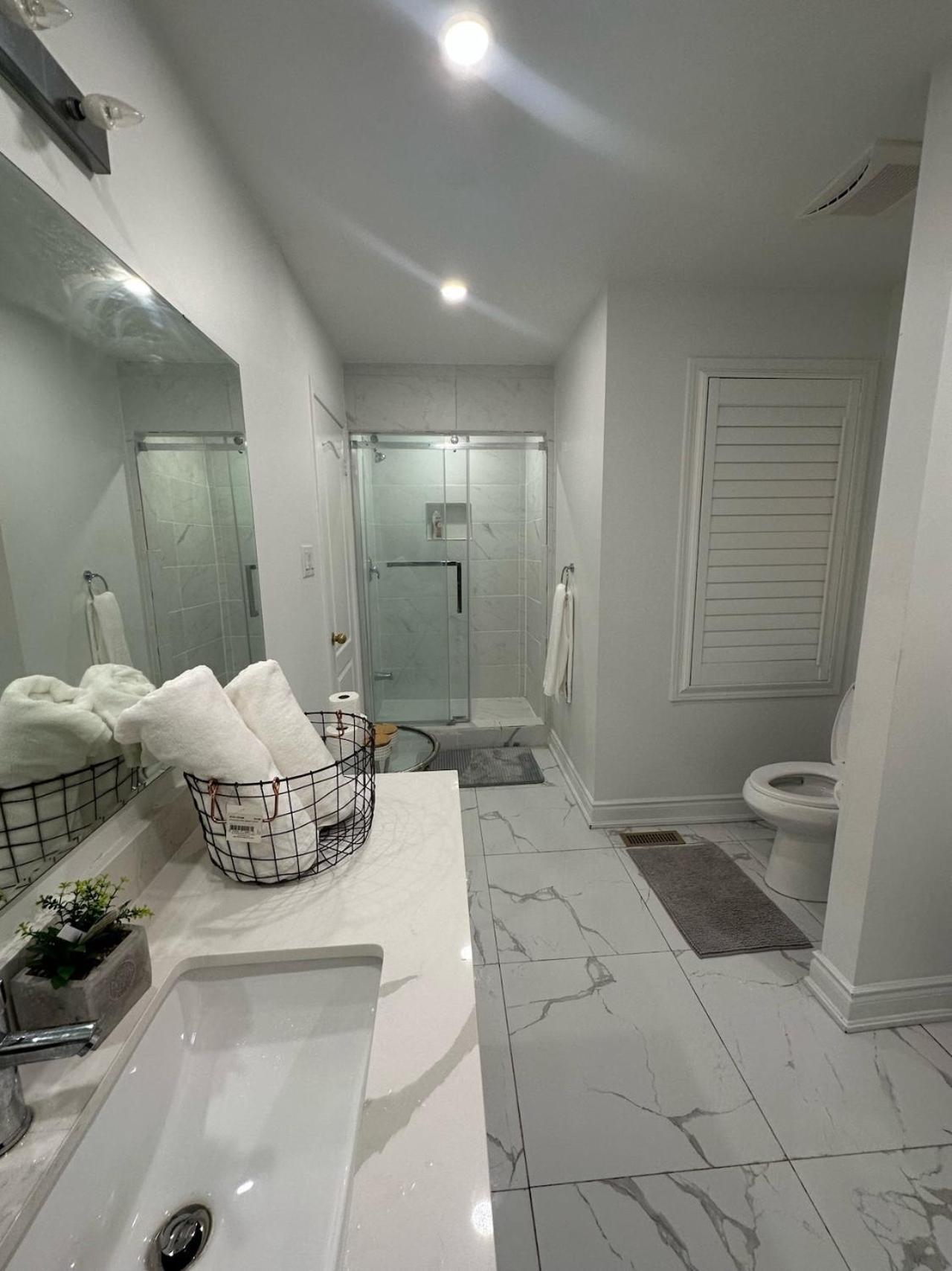 Luxury Home In Toronto 미시소거 외부 사진