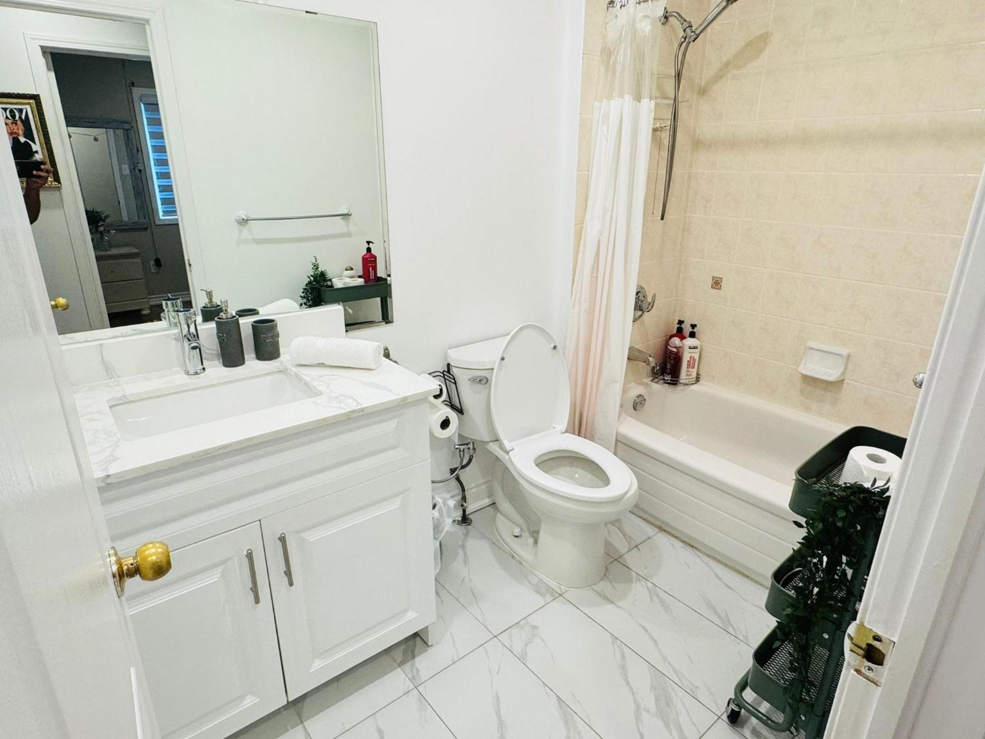 Luxury Home In Toronto 미시소거 외부 사진