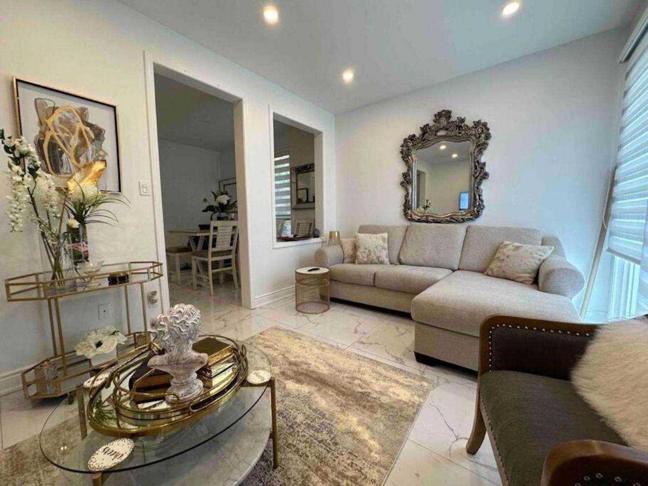 Luxury Home In Toronto 미시소거 외부 사진