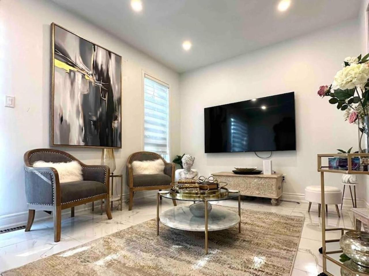 Luxury Home In Toronto 미시소거 외부 사진