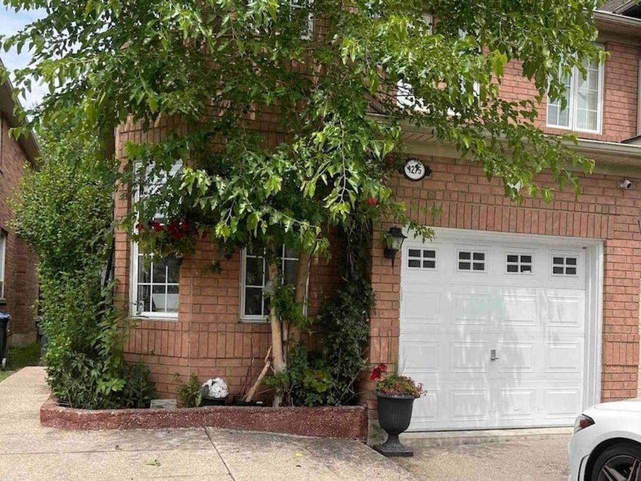 Luxury Home In Toronto 미시소거 외부 사진