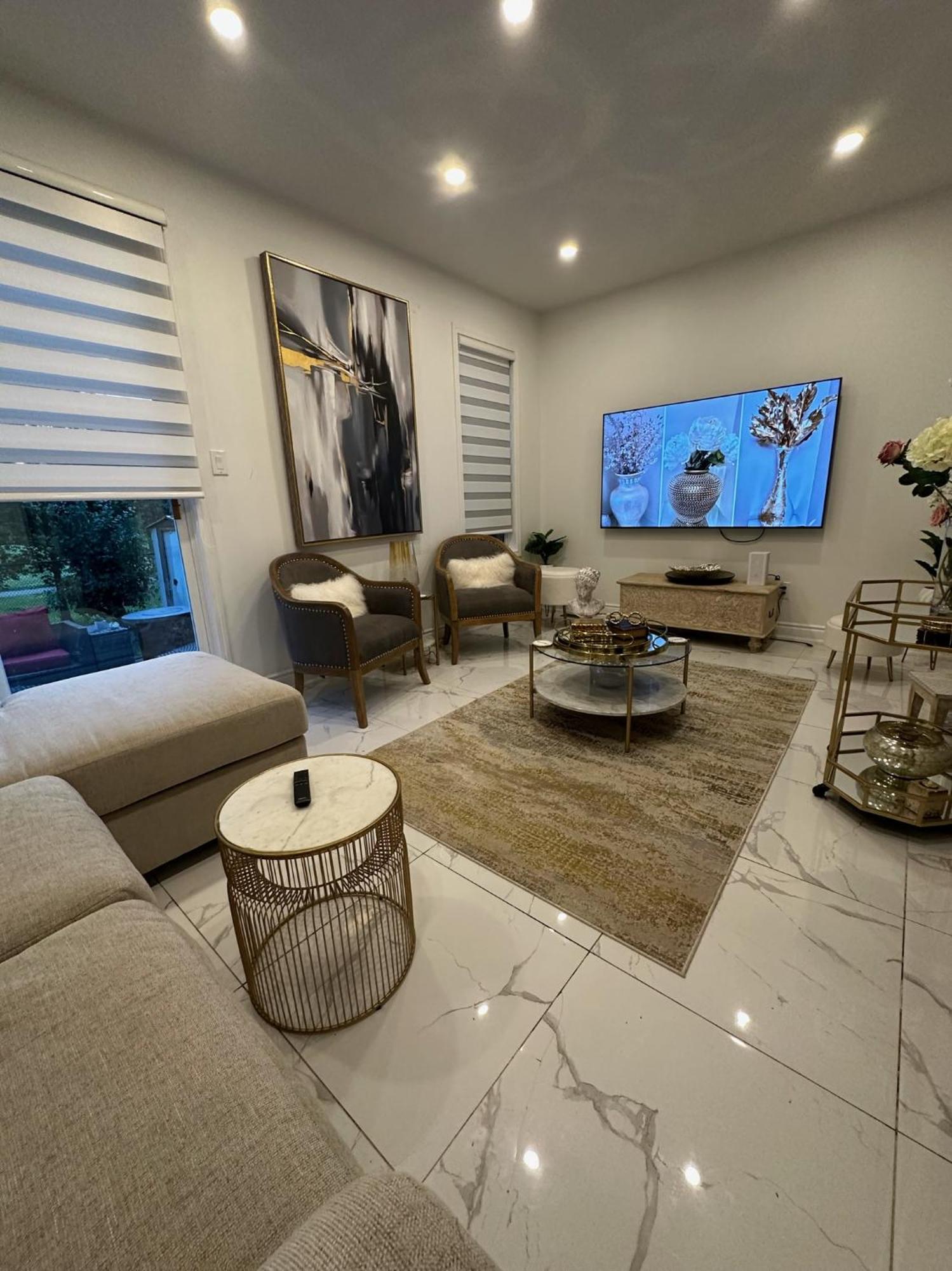 Luxury Home In Toronto 미시소거 외부 사진