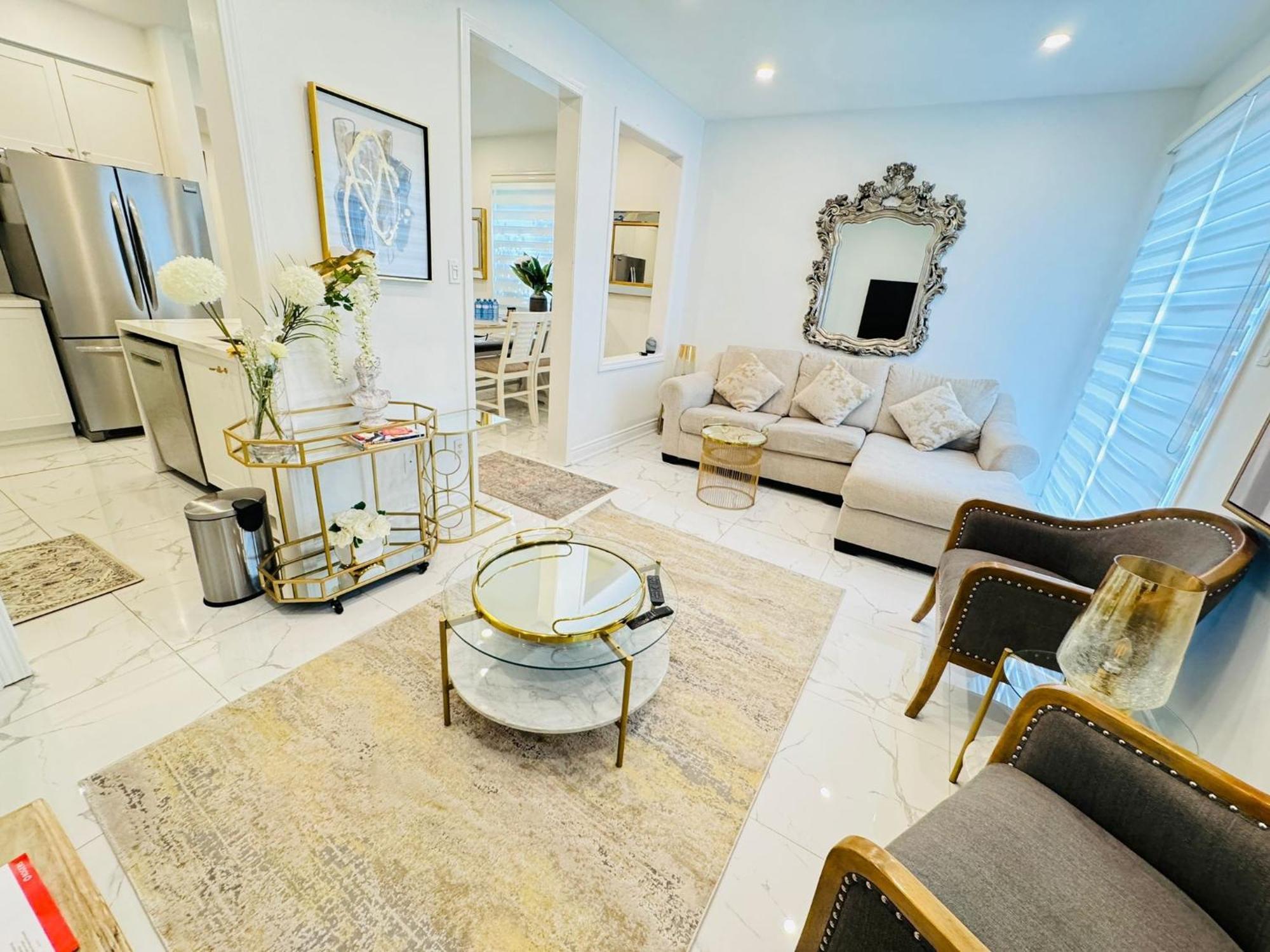 Luxury Home In Toronto 미시소거 외부 사진