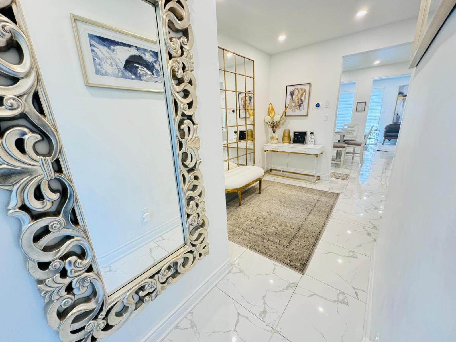 Luxury Home In Toronto 미시소거 외부 사진