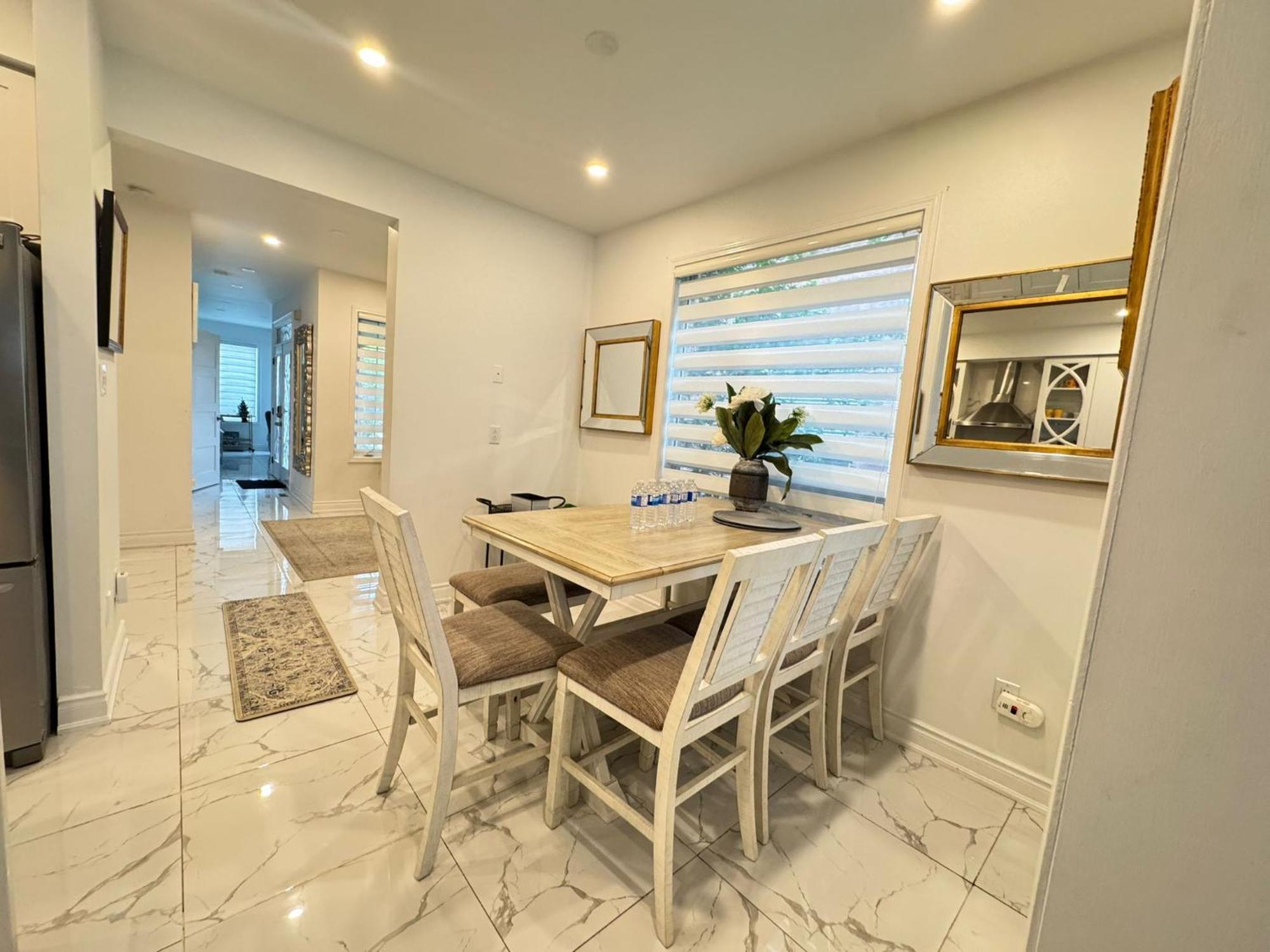 Luxury Home In Toronto 미시소거 외부 사진